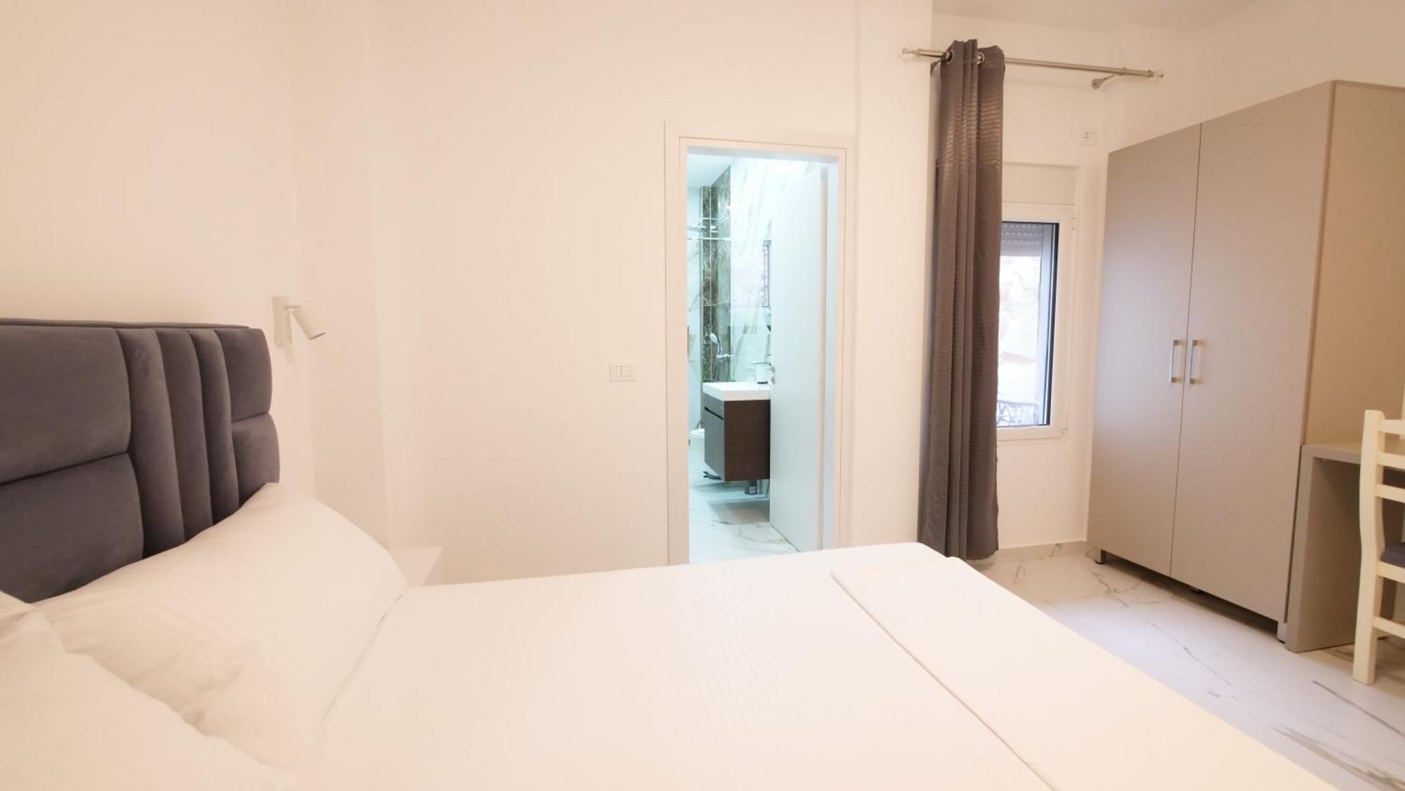 Blue Mare Apartments Sarandë 外观 照片