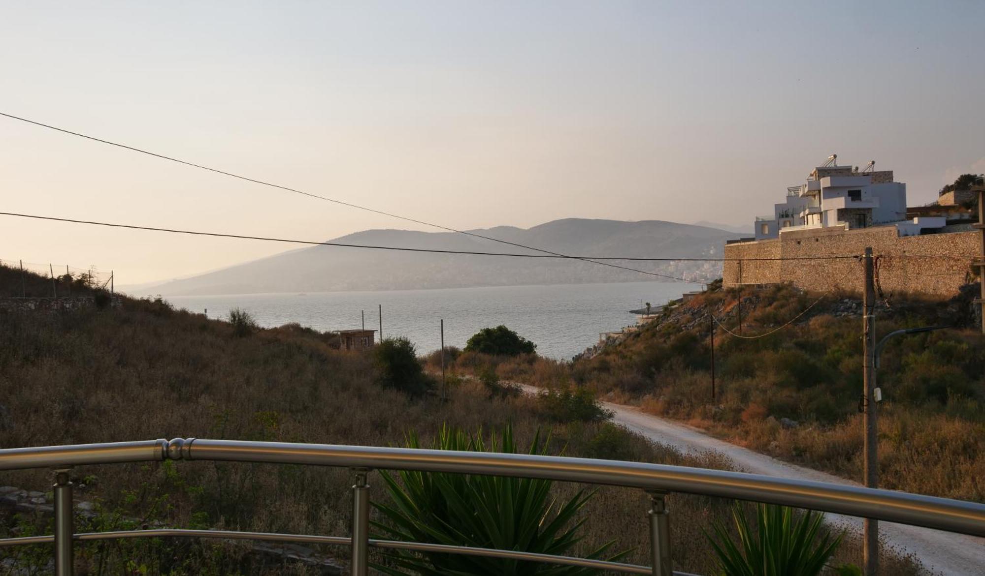 Blue Mare Apartments Sarandë 外观 照片