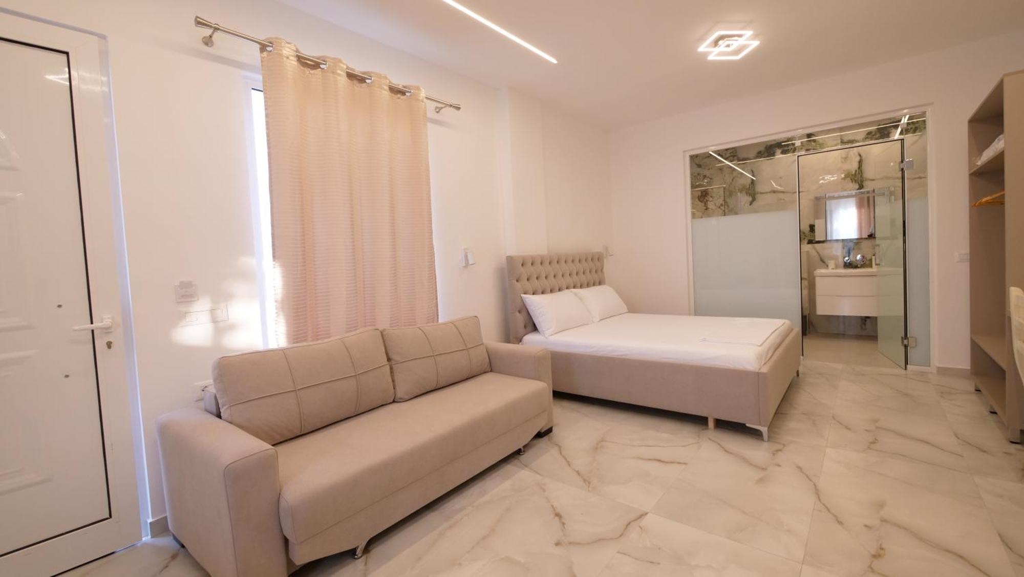 Blue Mare Apartments Sarandë 外观 照片