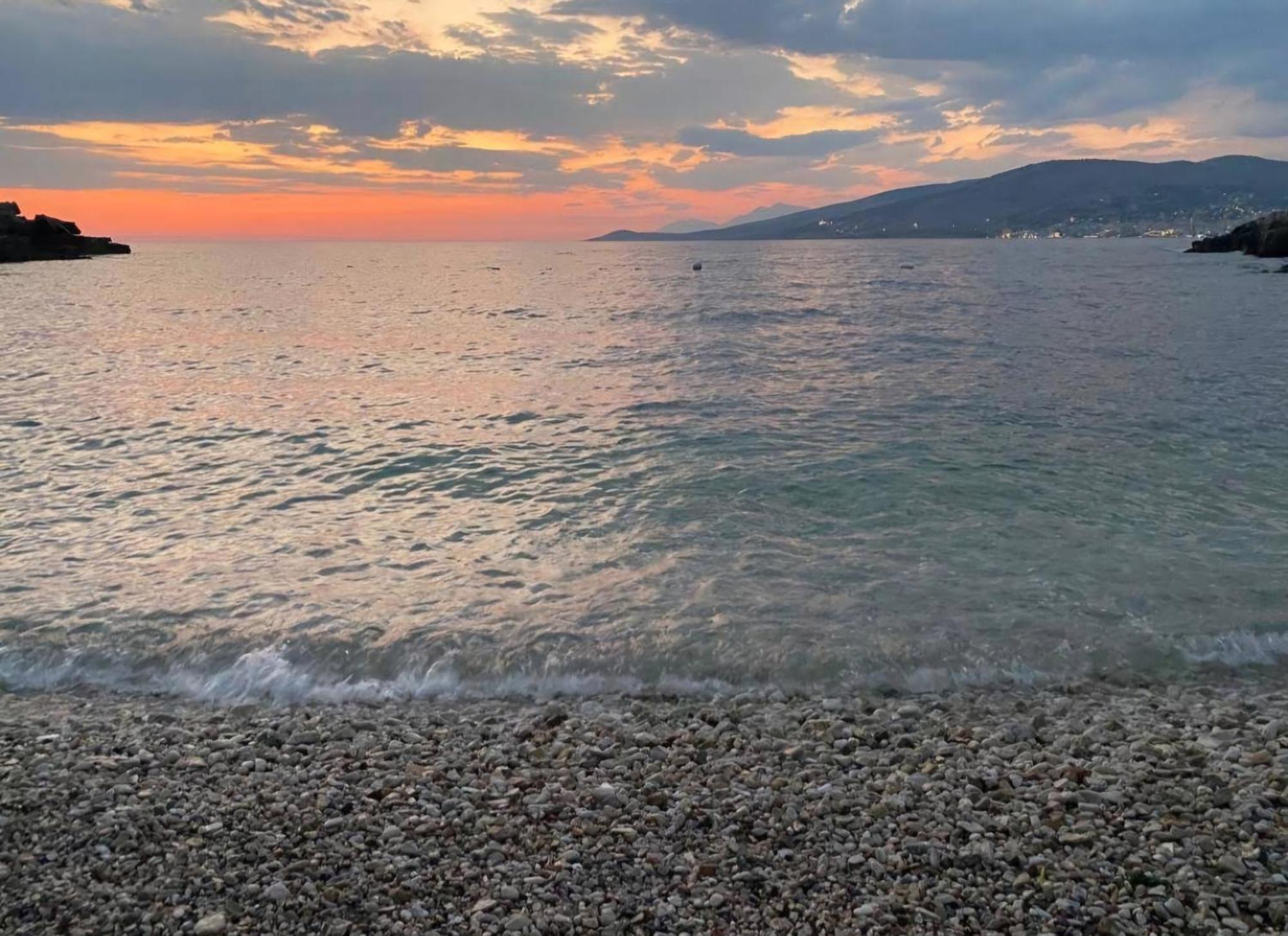 Blue Mare Apartments Sarandë 外观 照片