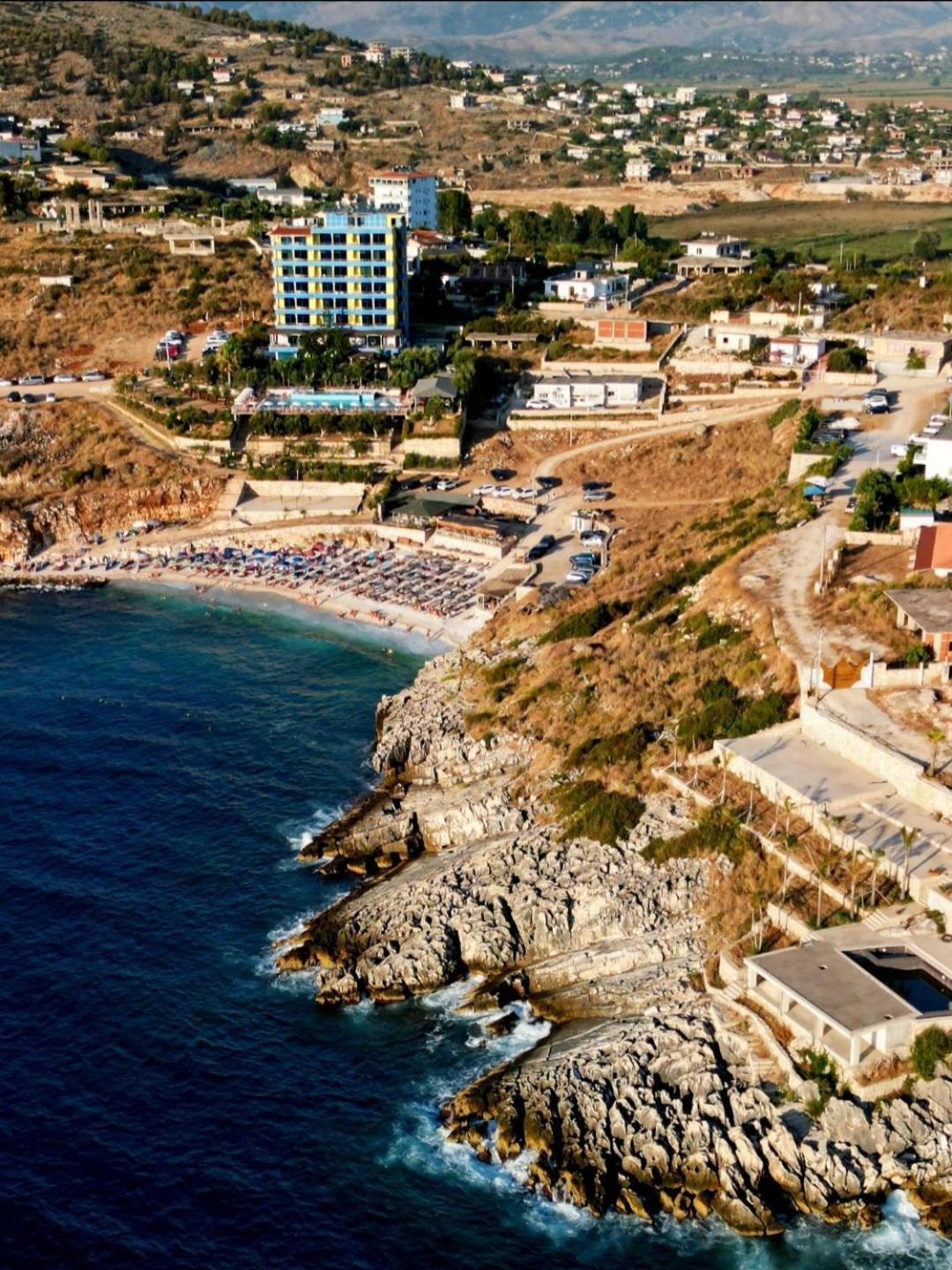 Blue Mare Apartments Sarandë 外观 照片