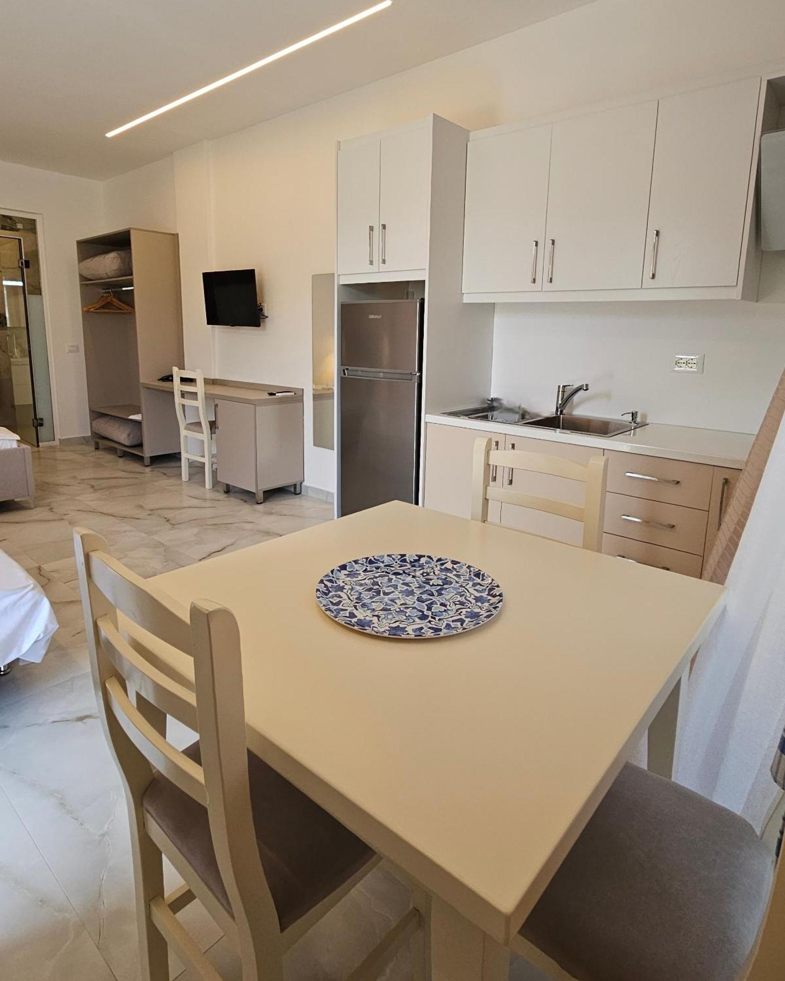 Blue Mare Apartments Sarandë 外观 照片